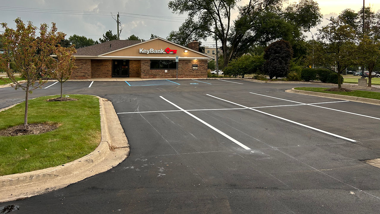 Commercial Asphalt Maintenance Contractor Farmington Hills MI
